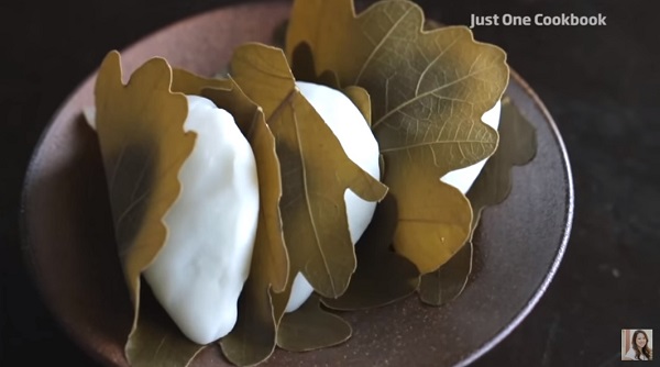 Kashiwa mochi Japanese delicacy