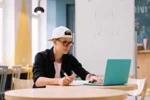 Teens learning Japanese